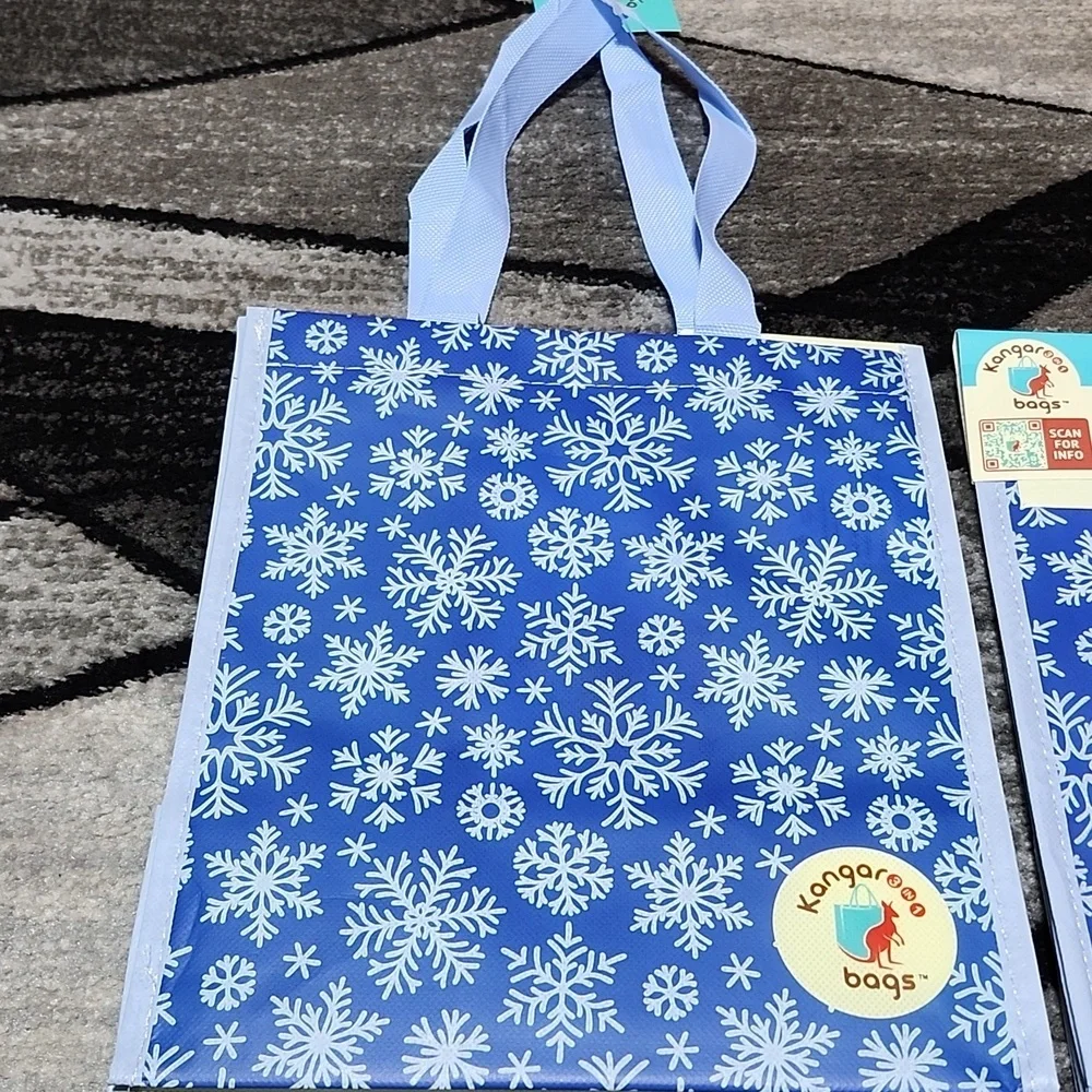 SNOWFLAKE KANGAROOO 3-IN-1 REUSABLE GIFT MAILER BAG SET-OF-2 BUNDLE